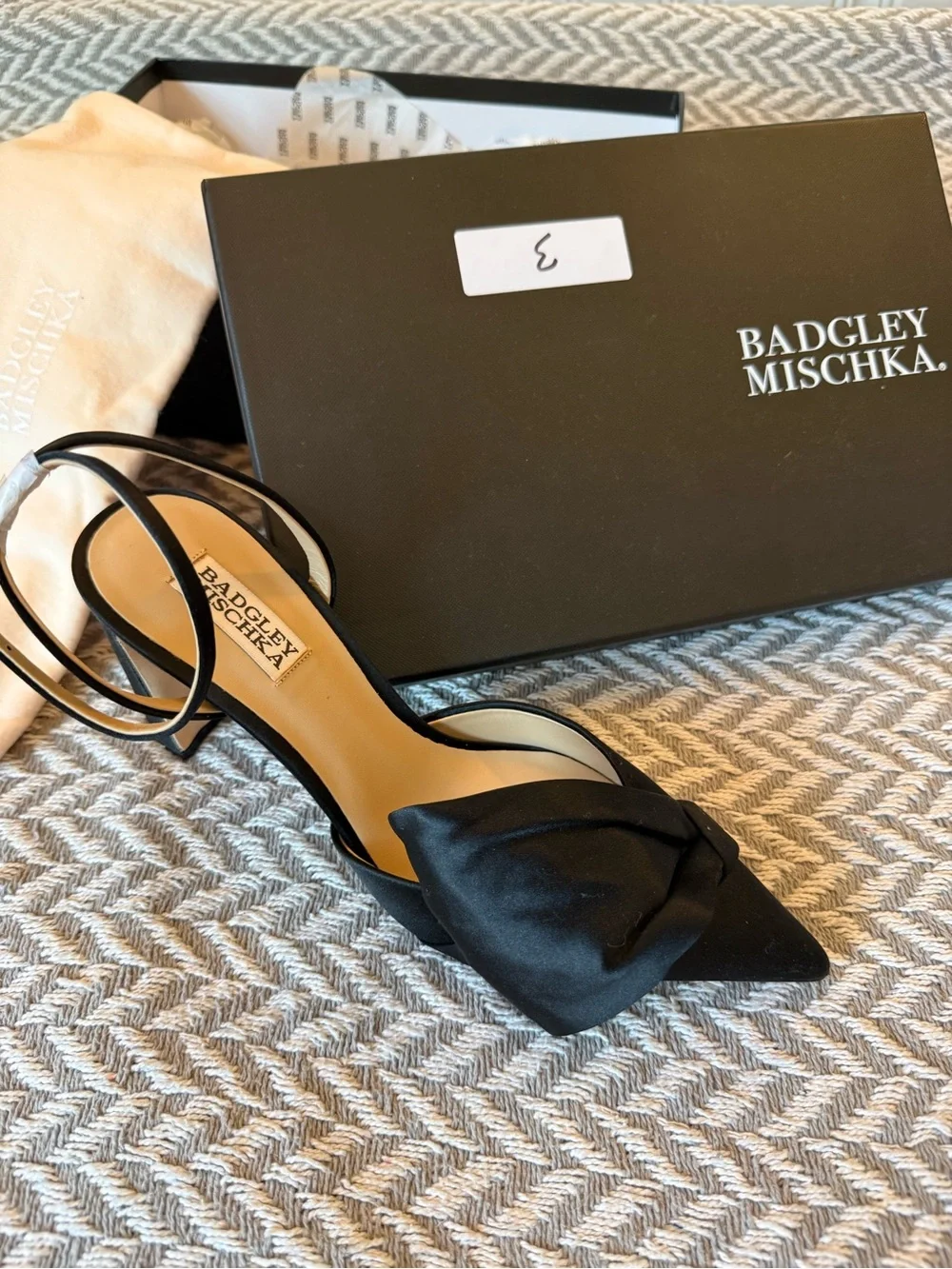 Badgley Mischka Black Satin Knotted Front Ankle-Strap Heels